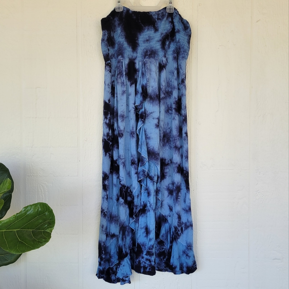 Cute flowy blue tidie tube top dress